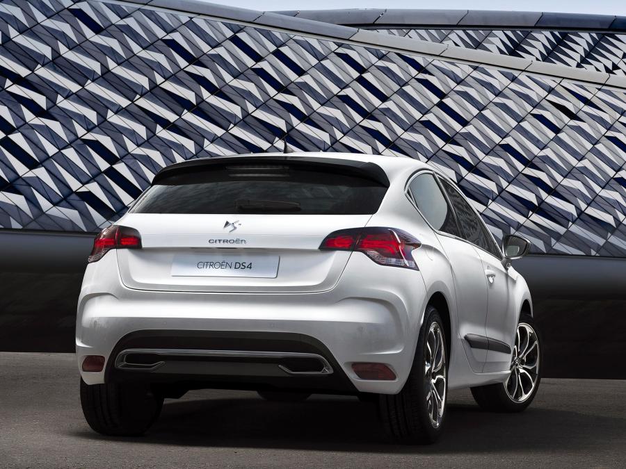  Citroen DS4 2010 года  (фото 122 из 143)